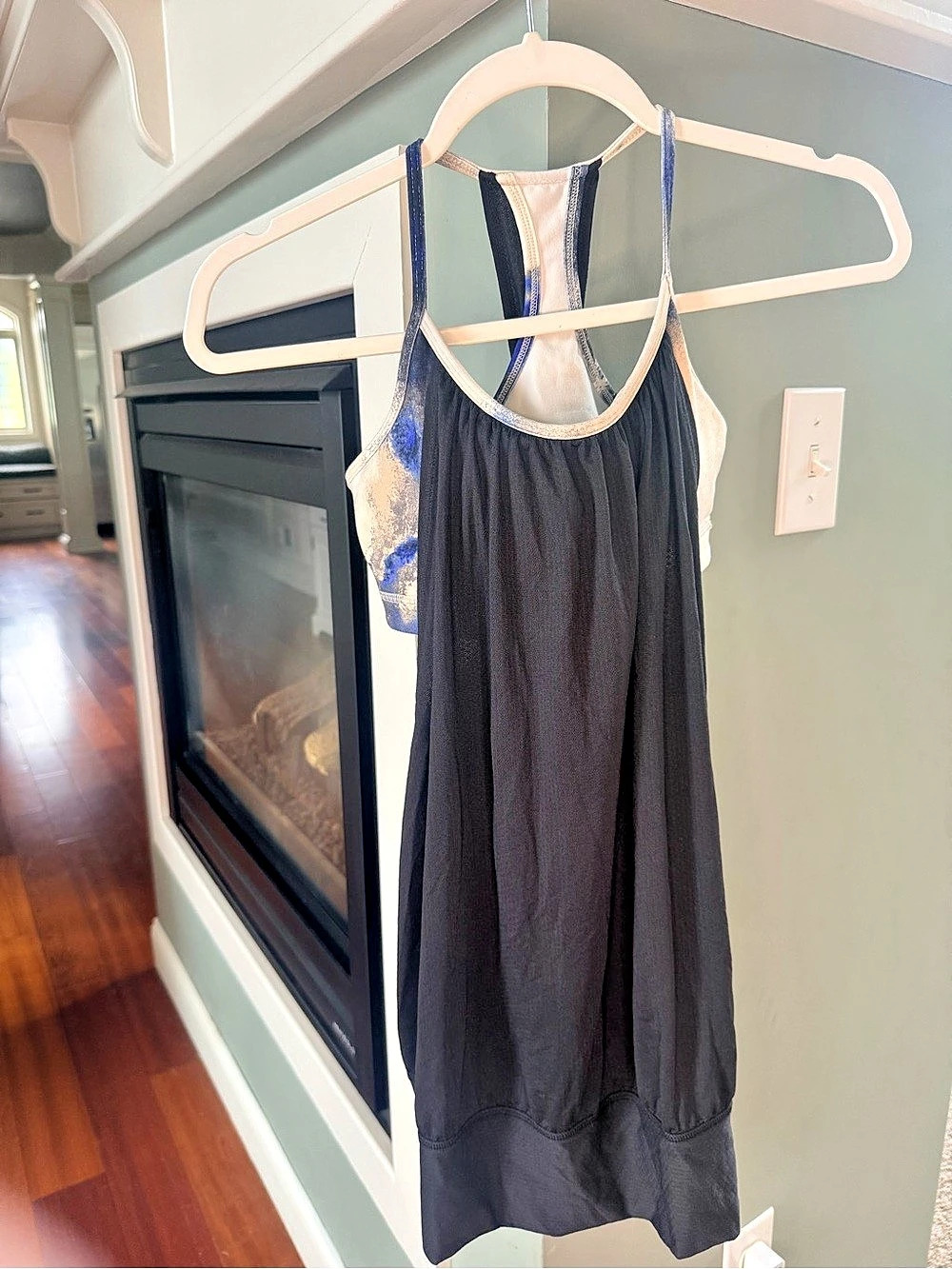 Lululemon White Athletic Tank Top Size 6